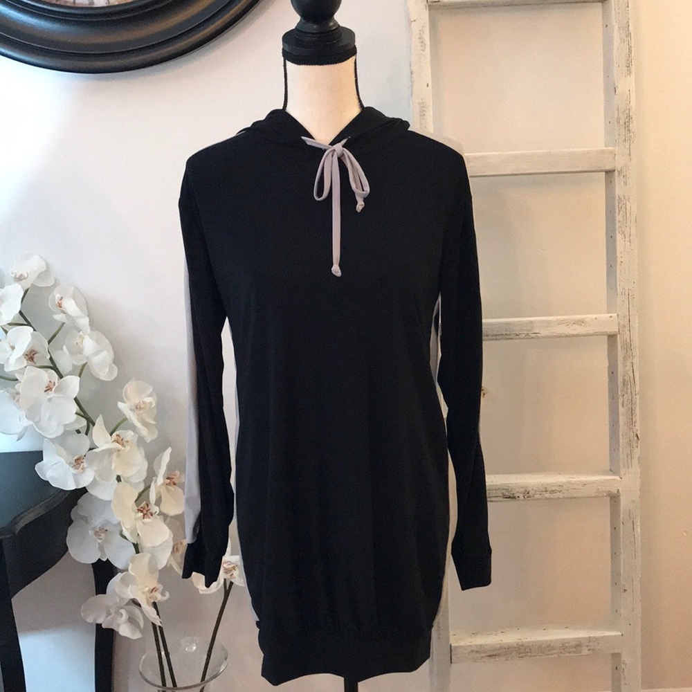 Hooded Tunic Dress - Picture 6 of 7